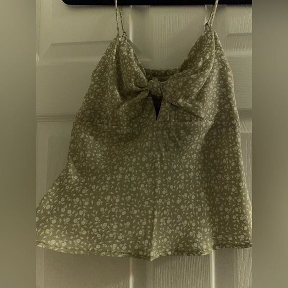 NWT Abercrombie & Fitch top!!! - Picture 3 of 5